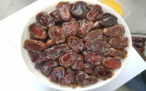 قیمت خرید خرما بدون شیره + راهنمای استفاده